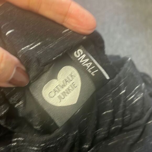 Catwalk Junkie Skirt and Venus top outfit - Picture 8 of 12